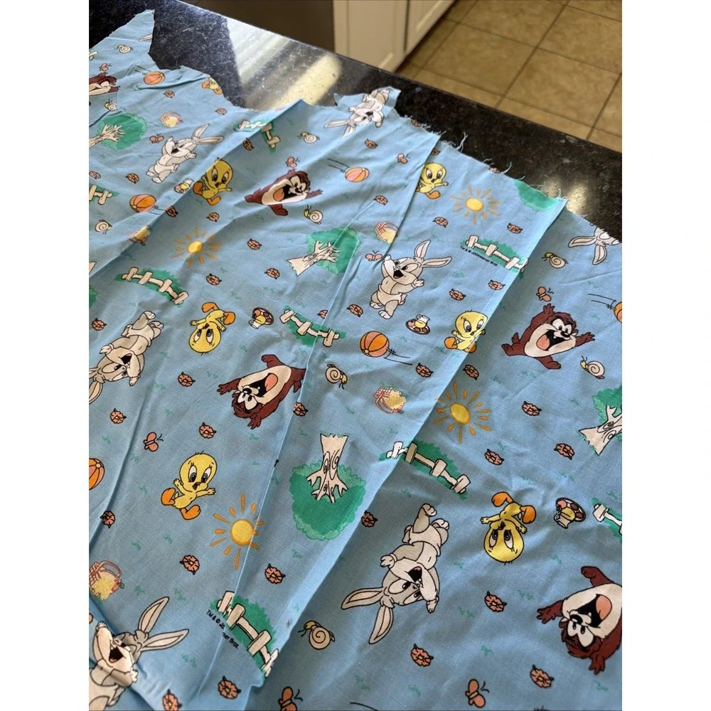 Baby Looney Tunes Vintage Fabric 2000 Warner Bros Nursery 44x38 Taz Tweety Bugs